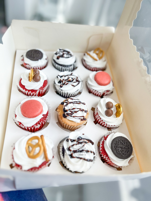 Box of 12 cupcakes
