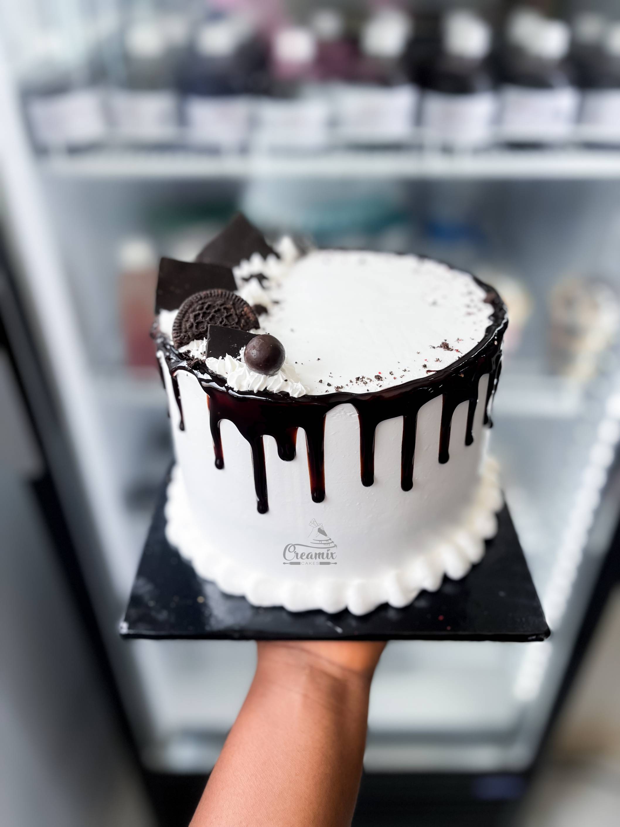 6 inch 2 layers REGULAR - Available in Vanilla, Red Velvet, Chocolate, etc.