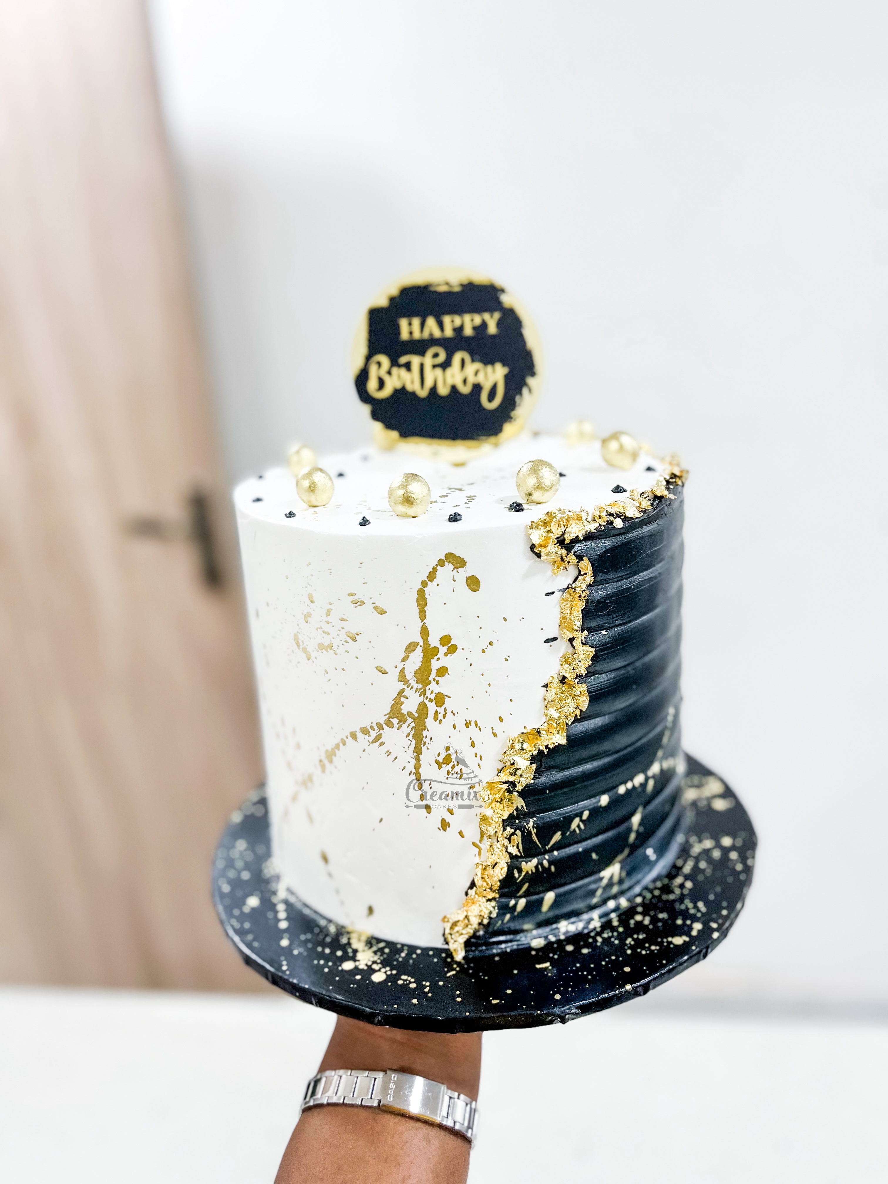 Elegant Black & Gold Cake - Available in Vanilla, Red Velvet, Chocolate, etc.